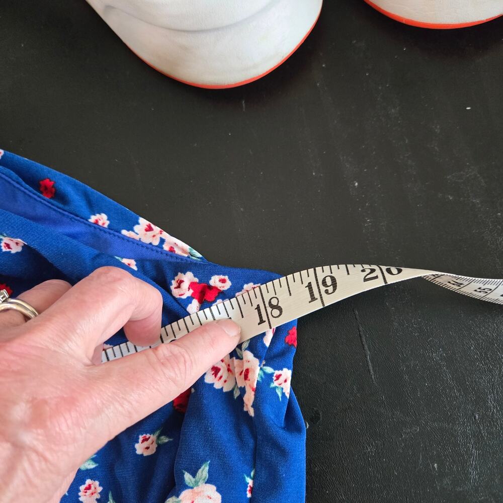 Maggy London Floral Jumpsuit Size US 10 - Picture 9 of 11